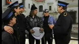 Cha Cha Cha  Policias  Ladron devuelve inodoro [upl. by Aziram]