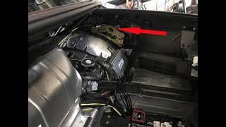 Mercedes SL500 R230 right trunk lid lock hydraulic cylinder removal [upl. by Ennavoj]