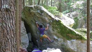 Squamish Bouldering Slingshot V2 [upl. by Gnivri]