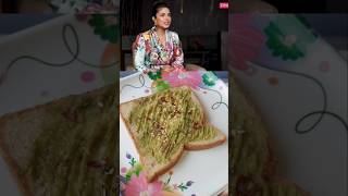 Avocado Toast 🥑  Priyanka Chopras Favorite Breakfast 😋 shorts ashortaday eathealthywithyogita [upl. by Lavona]