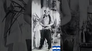 Cantinflas bailando las Cumbias Salvadoreñas 😂😂 [upl. by Eelam]