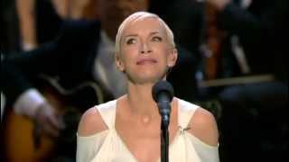 Oscar 2004  Into the West by Annie Lennox [upl. by Nehcterg567]