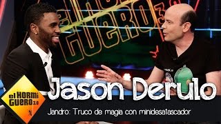 Jandro realiza un truco de magia con un minidesatascador de váter  El Hormiguero 30 [upl. by Lihp]