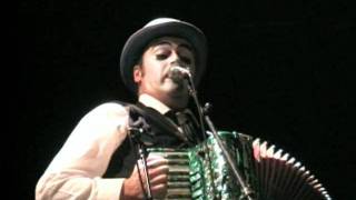 quotAlone with the moonquot by THE TIGER LILLIES in Broadway 2004  Film  Lu Pélieu [upl. by Grayson]