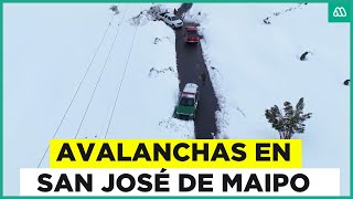 Avalanchas en San José de Maipo Vehículos están cubiertos por la nieve nieve [upl. by Valene534]