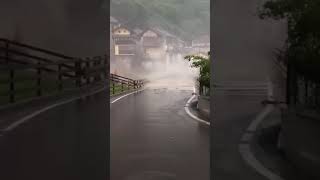 Impressionanti immagini con la Cascata di Noasca che tocca il ponte del paese ‼️ 290624 [upl. by Cohligan]