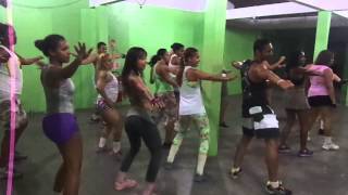 ZUMBA FITNESS  ANITTA MEIGA E ABUSADA  PROF EDDYE NOGUEIRA  LEAL ACADEMIA URUGUAI [upl. by Markos]