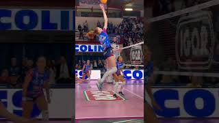 NOVARA VOLA IN SEMIFINALE SCUDETTO 🔥 volleyball pallavolo volley [upl. by Longwood]