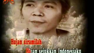 SLANK  HUJAN  karaoke original clip [upl. by Anelhtak]