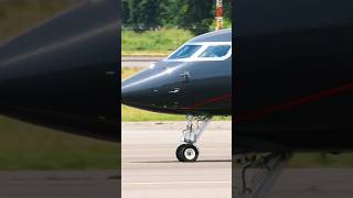 Beautiful Black Gulfstream 500 Luxury Jet at Milan Linate Airport Private Jet [upl. by Notlit719]