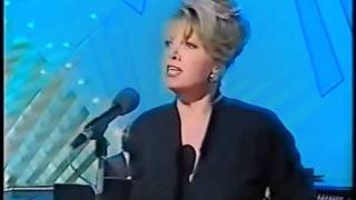 Elaine Paige Non Je Ne Regrette Rien 1994 [upl. by Aelc]