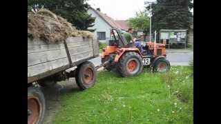 Malotraktor Zetor 7711 Comunal vyváží hnůj I [upl. by Vary68]