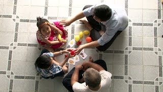 Enfants sourds au Viet Nam  la langue des signes pour sortir du silence [upl. by Brigg]