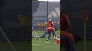 Goleiro Cássio se lesiona durante treino do Cruzeiro [upl. by Clara133]