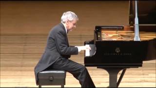 Schumann – Träumerei performed by Amaral Vieira piano video [upl. by Nikaniki]