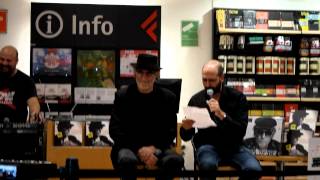 Francesco De Gregori e Checco Zalone a quotla Feltrinelliquot di Bari Pt1 [upl. by Aloel468]