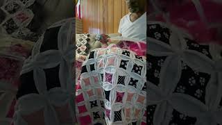 Adding rows to the Cathedral Windows Quilt [upl. by Nele]