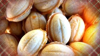 Russisches Gebäck quotNüssequot Орешки с вареным сгущенным молоком Walnut Cookies quotOreshkiquot [upl. by Adehsar]