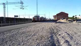 Great sound Finnish night express train P 263 leaves Kemi with double Dr16 traction [upl. by Thomson]