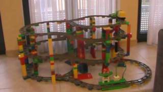 Duplo train pushes Wingo up and down the circuit [upl. by Siver]