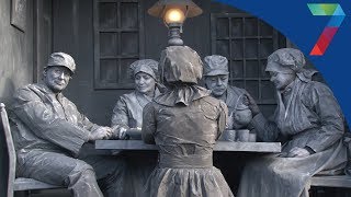 Wijchen staat stil living statues tijdens koopzondag Wijchen [upl. by Kohsa]