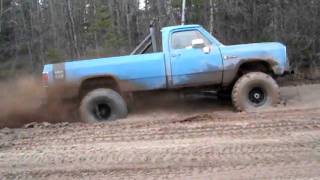 dodge 440 terring up mud holeAVI [upl. by Fakieh829]