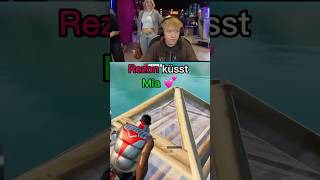 💕Rezon küsst Mia💕 rezonay twitch fortnite fortnitepro funny short viral [upl. by Niel481]