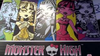 Monster High Toys 2011 NY Toy Fair Monster High Preview [upl. by Isyak]