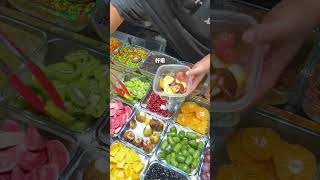 15一斤的水果捞！种类也太丰富了 街边小吃streetfoodChinese food [upl. by Arelc]