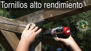 Tornillos para unir y reparar estructuras de madera Bricocrack [upl. by Idaf]