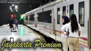 Naik KA Jayakarta Premium Dihajar KeretaKereta Gede  Trip YogyakartaJakarta [upl. by Ennoira451]