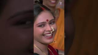 मऊ रेशमी सुगंधी माझ्या बाळाचे जावळमाझा गं बाळं राजा marathioldsong ashoksaraf aishwaryanarkar [upl. by Lorne520]