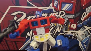 Jinbao Optimus Prime third party toy [upl. by Faux]