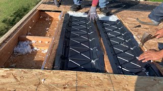 Como instalar baffles vents en el Roofing y el ático Baffles attic ventilation RoofingShigles [upl. by Gabby]