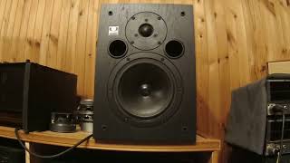 Studio monitor Quested S7R MK3 [upl. by Yblok]