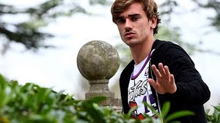 Antoine Griezmann sinstalle à Clairefontaine [upl. by Hadrian]