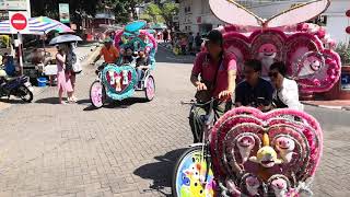 Trishaw in Malacca [upl. by Yrbua]