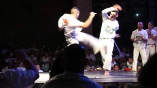 Abada Capoeira Finals Jogos Mundiais 2015 Sao Bento  M4H02223 [upl. by Holihs]