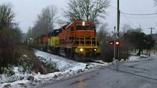 PW 2314 freight train crossing at Roberts Oregon 122608 [upl. by Animlehliw]