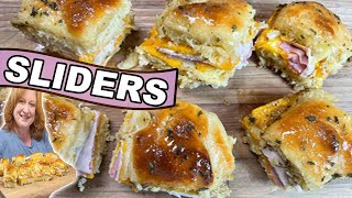 How to make Hawaiian Roll Breakfast Sliders 😍🥵 foodie food hawaiianrolls [upl. by Neuberger978]