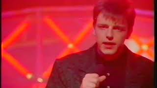 Madness – Yesterday’s Men Studio TOTP [upl. by Dent]