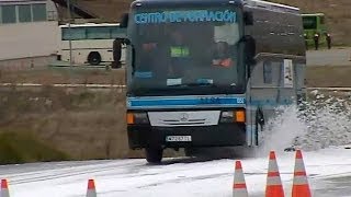 Cómo aprenden los conductores de autobús [upl. by Annohsak]