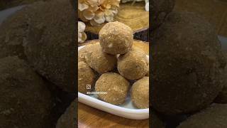 shorts atta gond ke laddutasty haldi food cook cooking dessert subscribe [upl. by Amada]