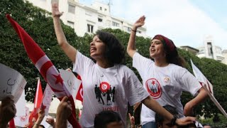 Le président tunisien lance le débat sur légalité hommefemme pour lhéritage [upl. by Kevon817]