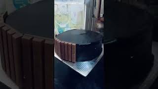 Chocolate KitKat cake 🎂🎂radcake cakedecoration shortsfeed amazing yt cake [upl. by Ati]