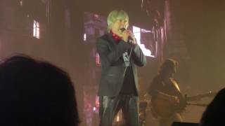 Renaud  Toujours Debout  Live  Zénith DAuvergne Cournon 63 HD [upl. by Rumilly]