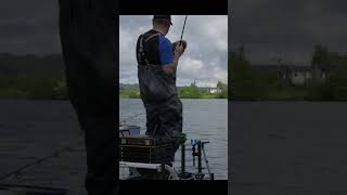 🎥🎞pêche surprise au method feeder🤟💪 carpfishing fishing fish carp [upl. by Aicilas]