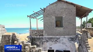 Lélévation du niveau de la mer érode un site du patrimoine ghanéen [upl. by Merilee]