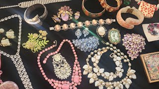 FLEA MARKET JACKPOT BE YOURSELF TO WIN Mega collection of gold silver rhinestones designer [upl. by Qifahs]