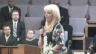 Jessie Davis mother speaks at funeral [upl. by Ahsiekahs959]